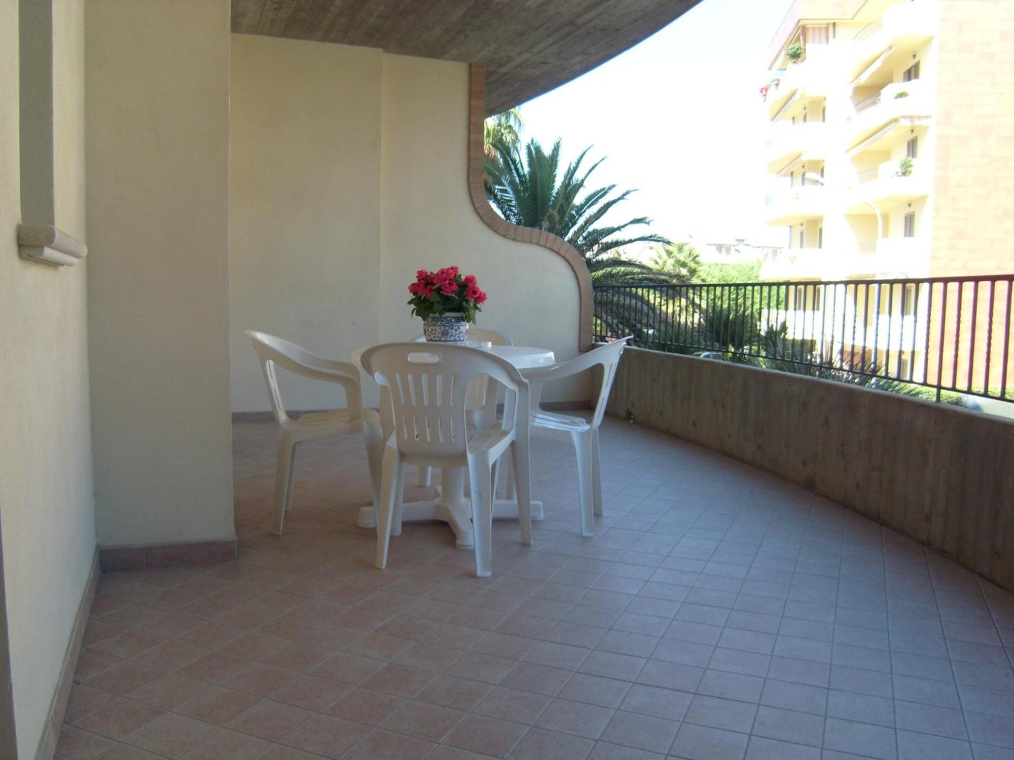 Residence Torre Del Mar Alba Adriatica Room photo