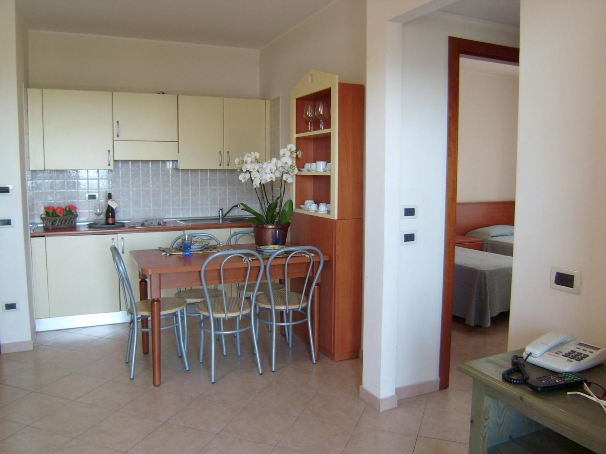 Residence Torre Del Mar Alba Adriatica Room photo