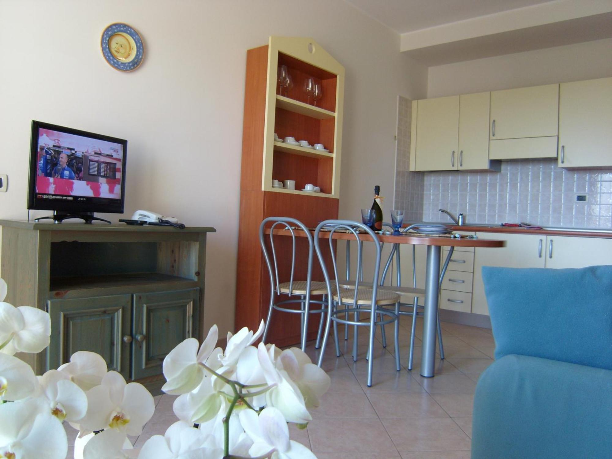Residence Torre Del Mar Alba Adriatica Room photo